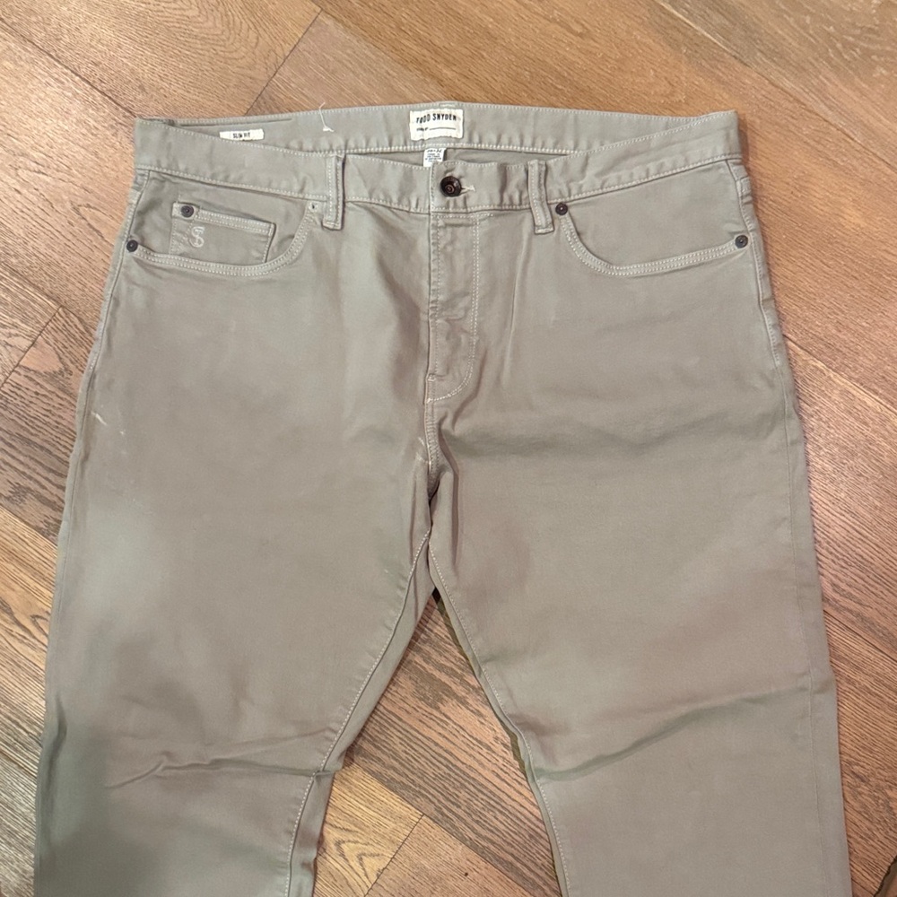 Todd Synder Men's Khaki Jeans - Slim Fit Size 36x32